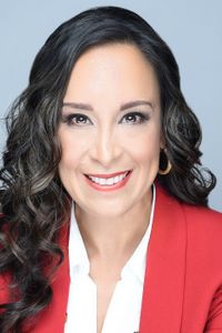 Monica De La Cruz